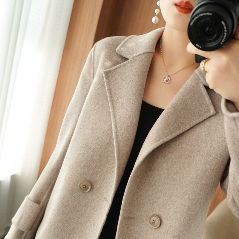 Women's Polyester Woolen Short Coat Suit Coat